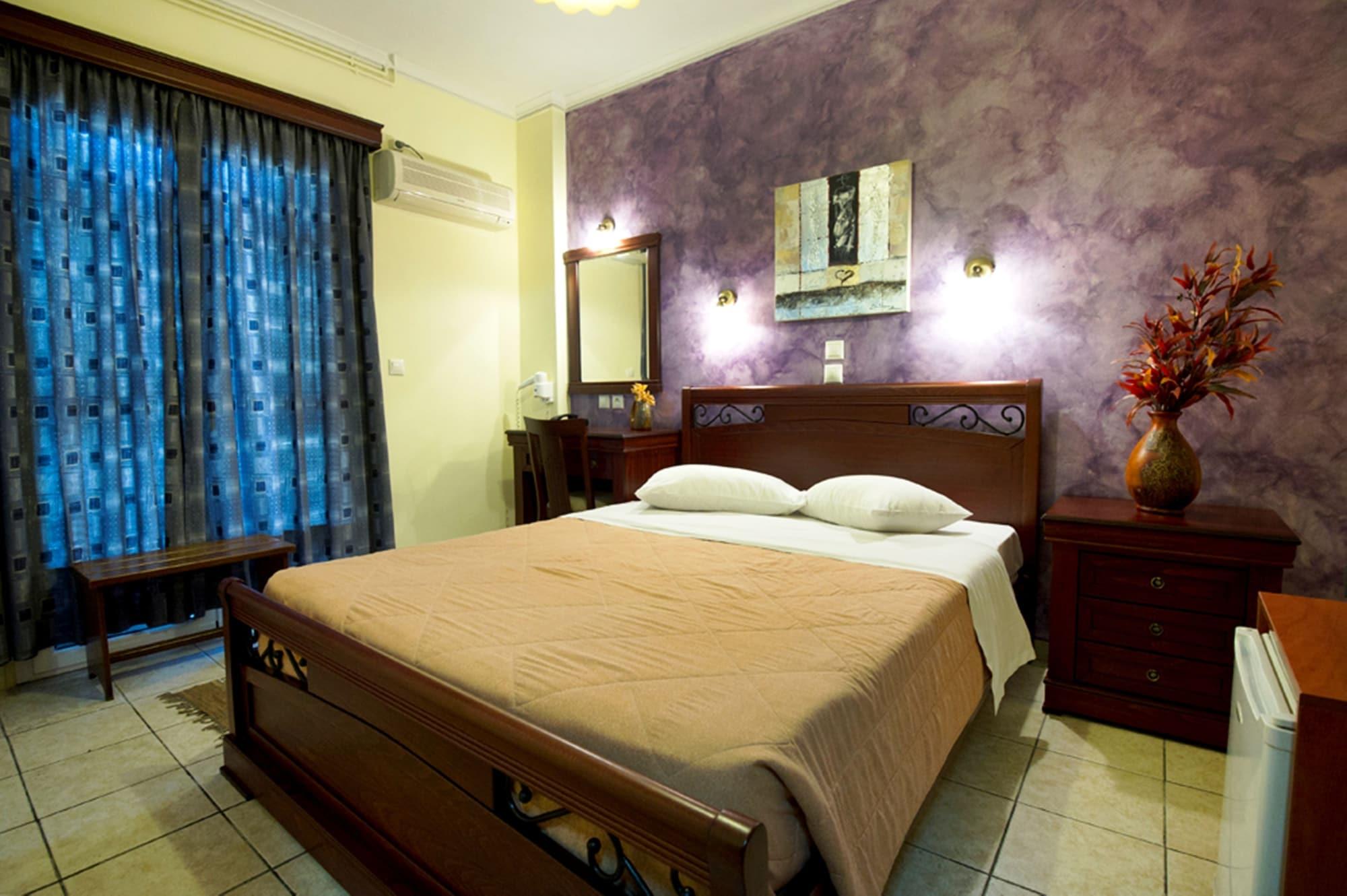 Pergamos Hotel Athena Bagian luar foto