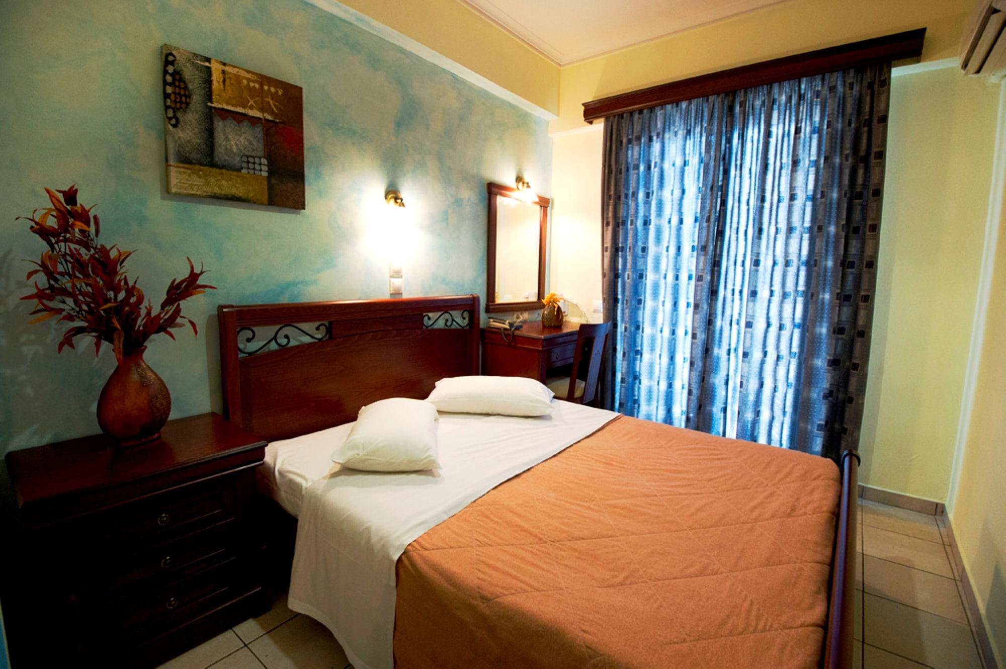 Pergamos Hotel Athena Bagian luar foto