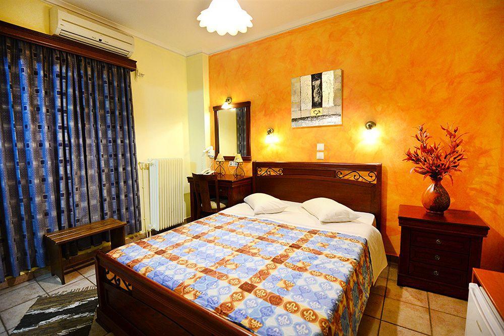 Pergamos Hotel Athena Bagian luar foto